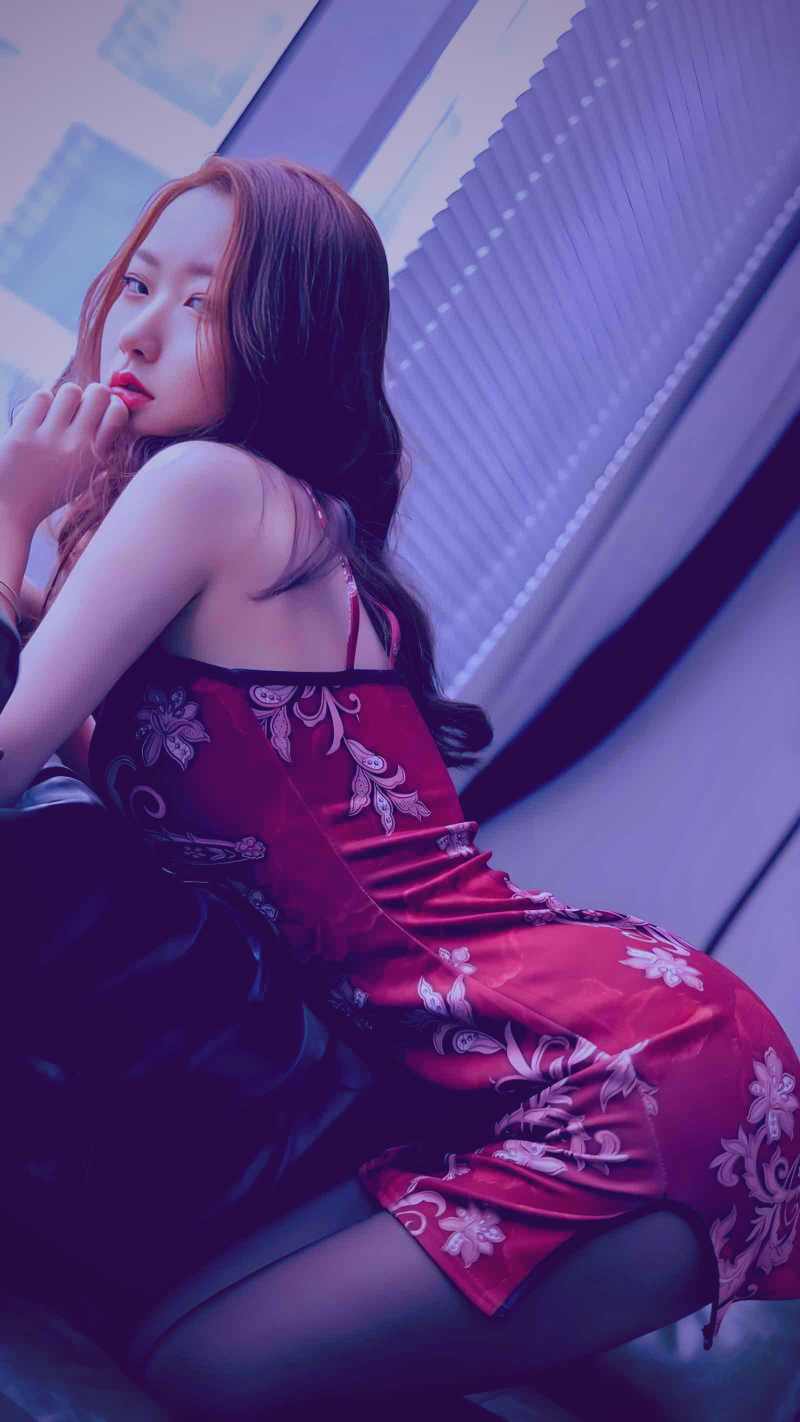 90年代经典家庭情感剧《渴望》剧照，刘慧芳与宋大成在工厂车间交谈