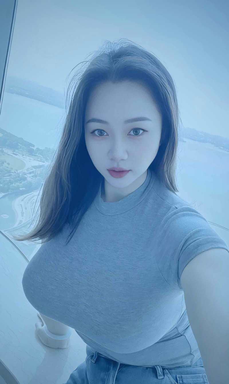 用户使用手机查看人人视频每日追剧推荐，规划本周追剧时间表